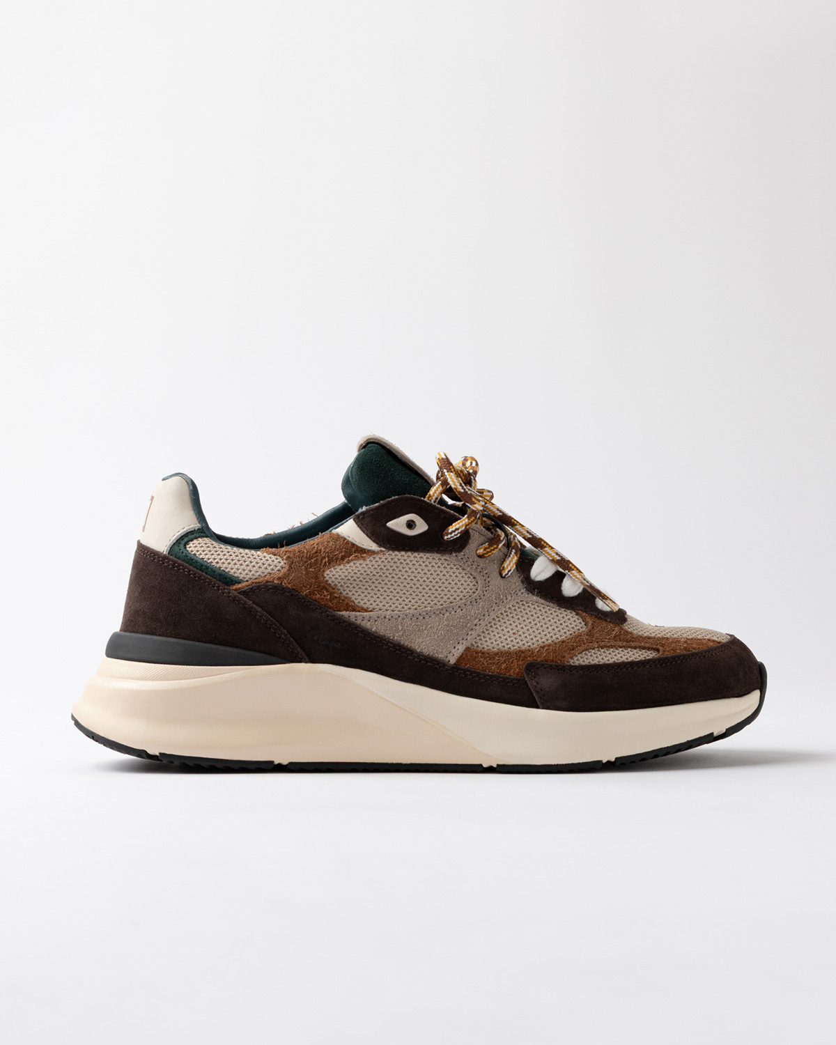 D.A.T.E.: MUSA COLORED TAUPE