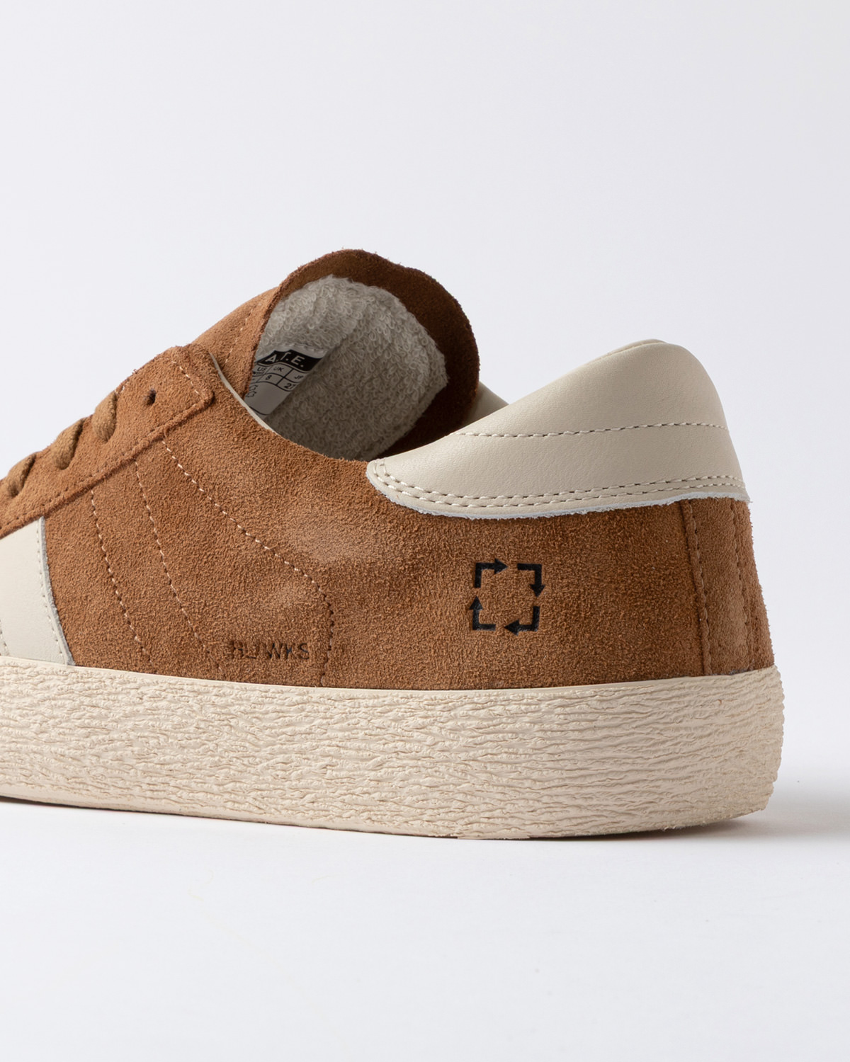 D.A.T.E.: HILL LOW WORKSHOP CUOIO