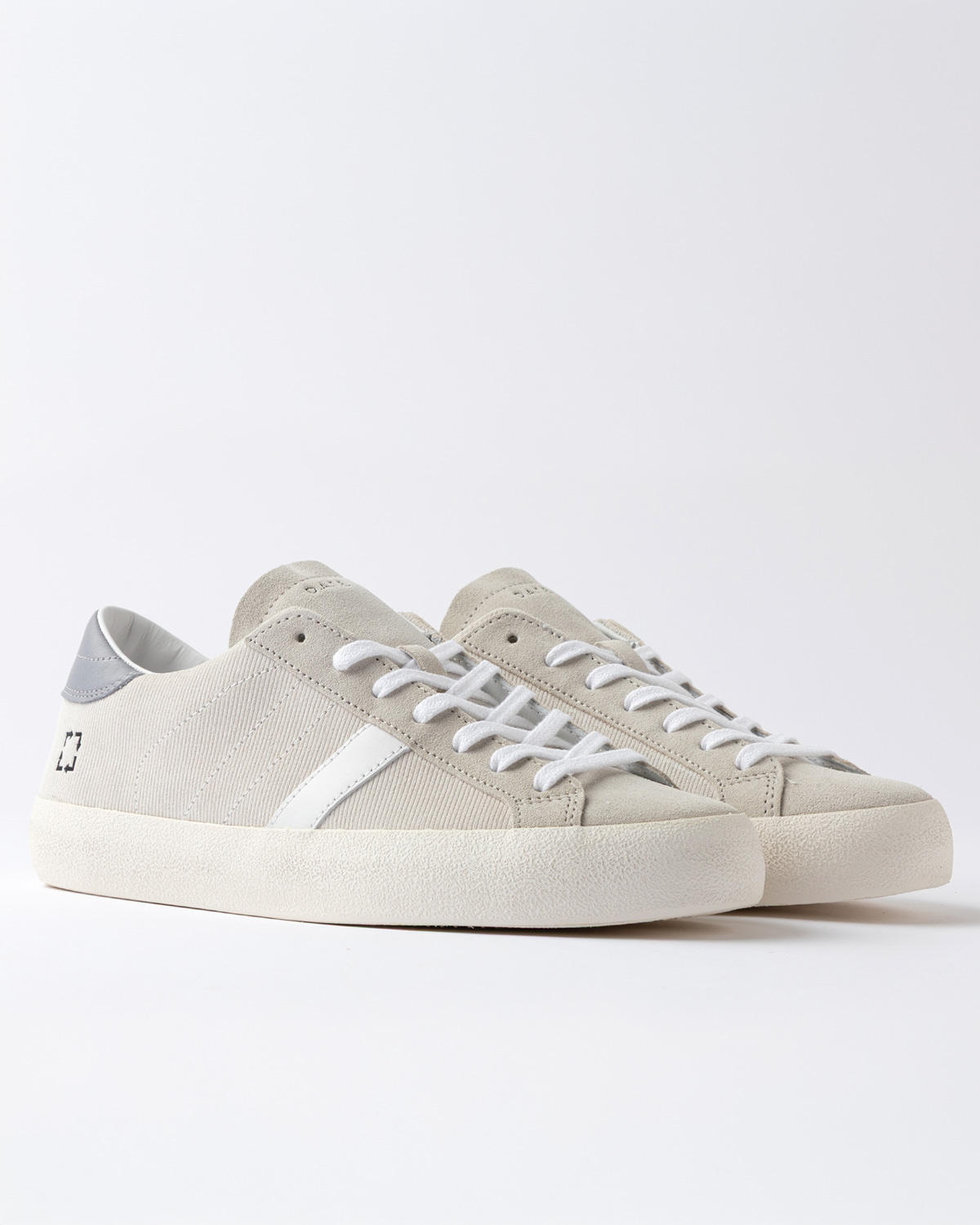 D.A.T.E.: HILL LOW WORKSHOP WHITE-GRAY