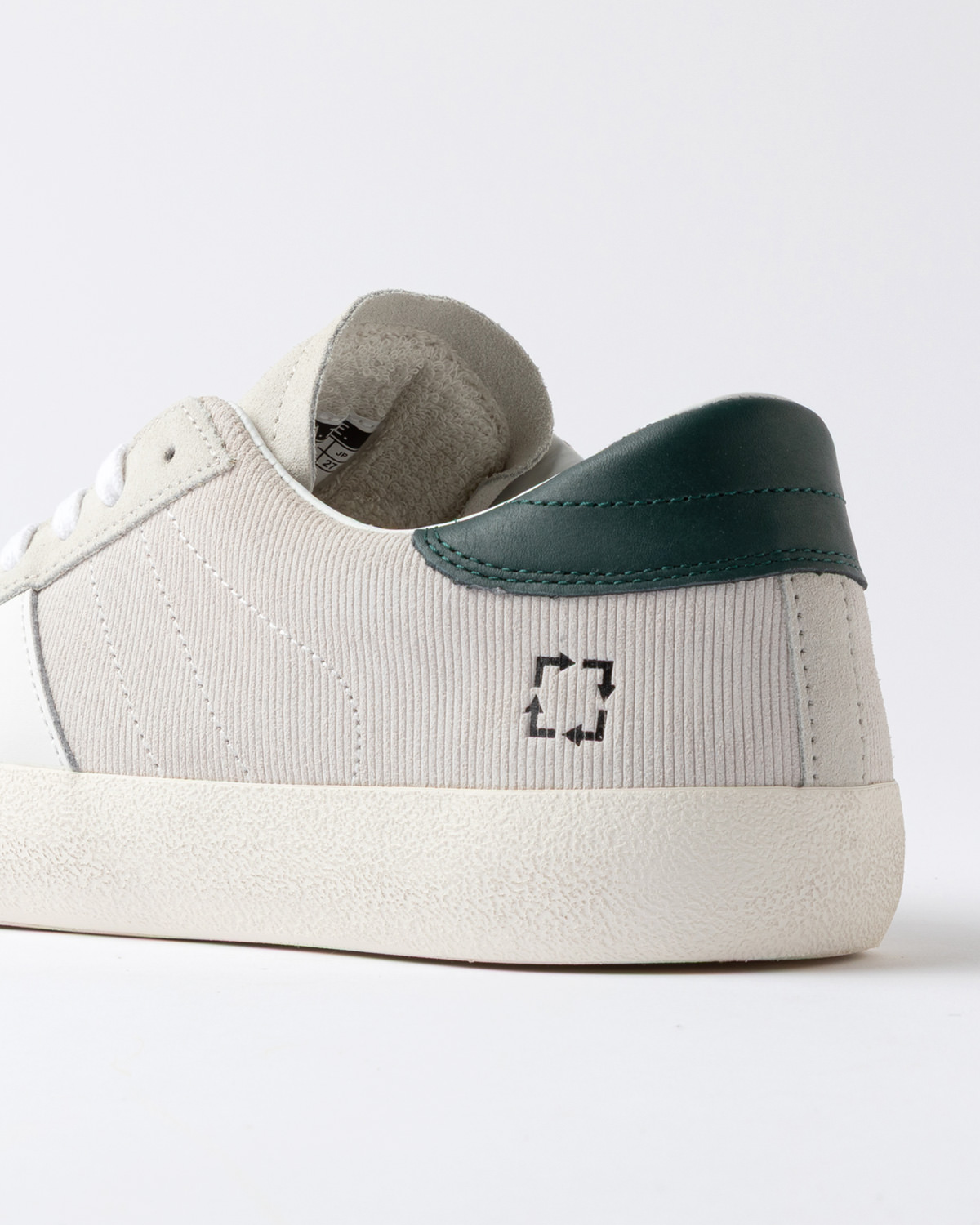 D.A.T.E.: HILL LOW WORKSHOP WHITE-GREEN