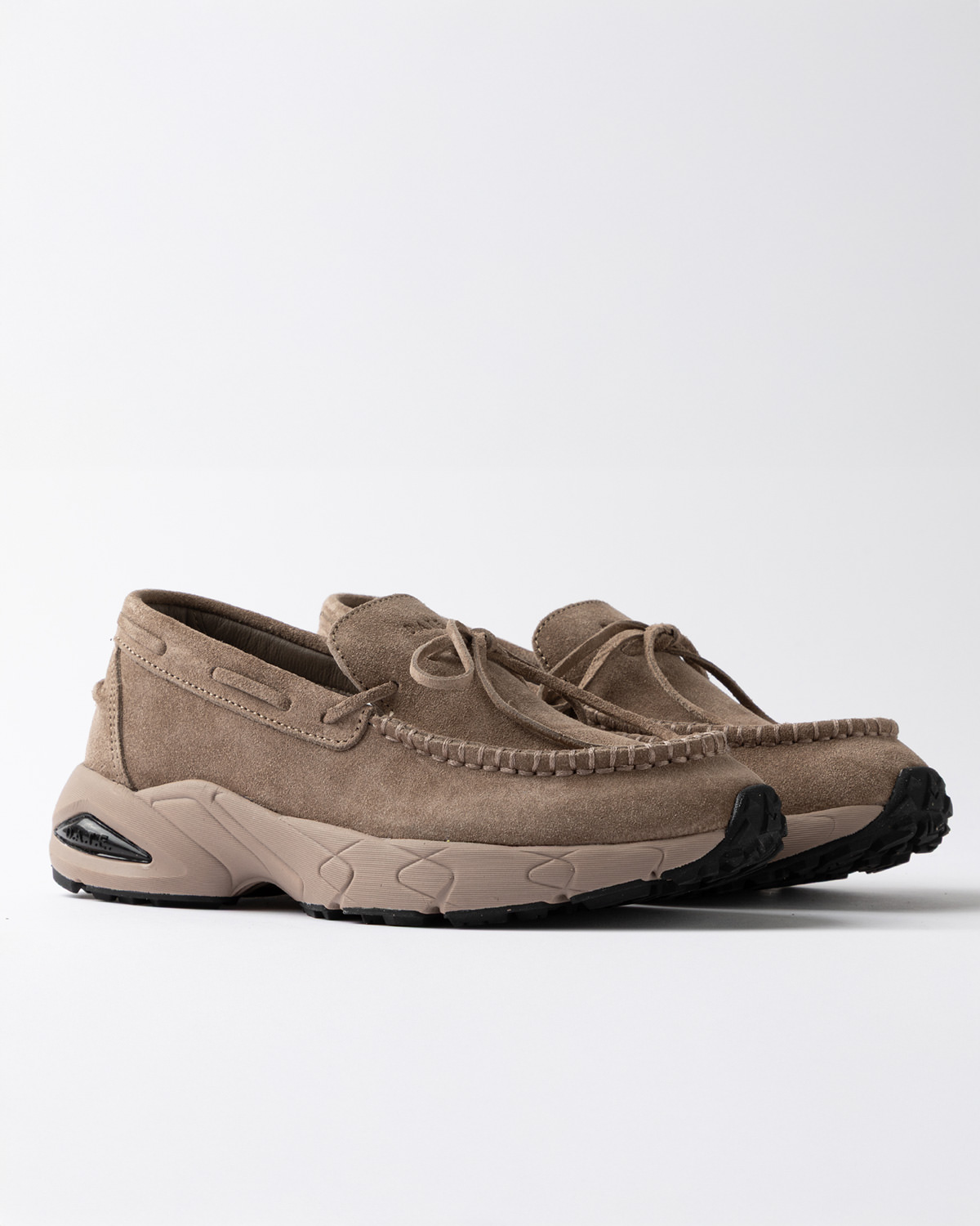 D.A.T.E.: MOKA SUEDE TAUPE
