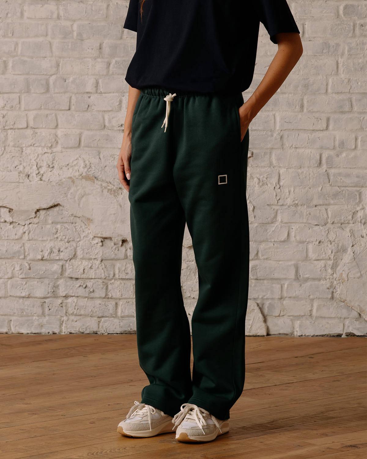 D.A.T.E.: PANTS BASIC GREEN