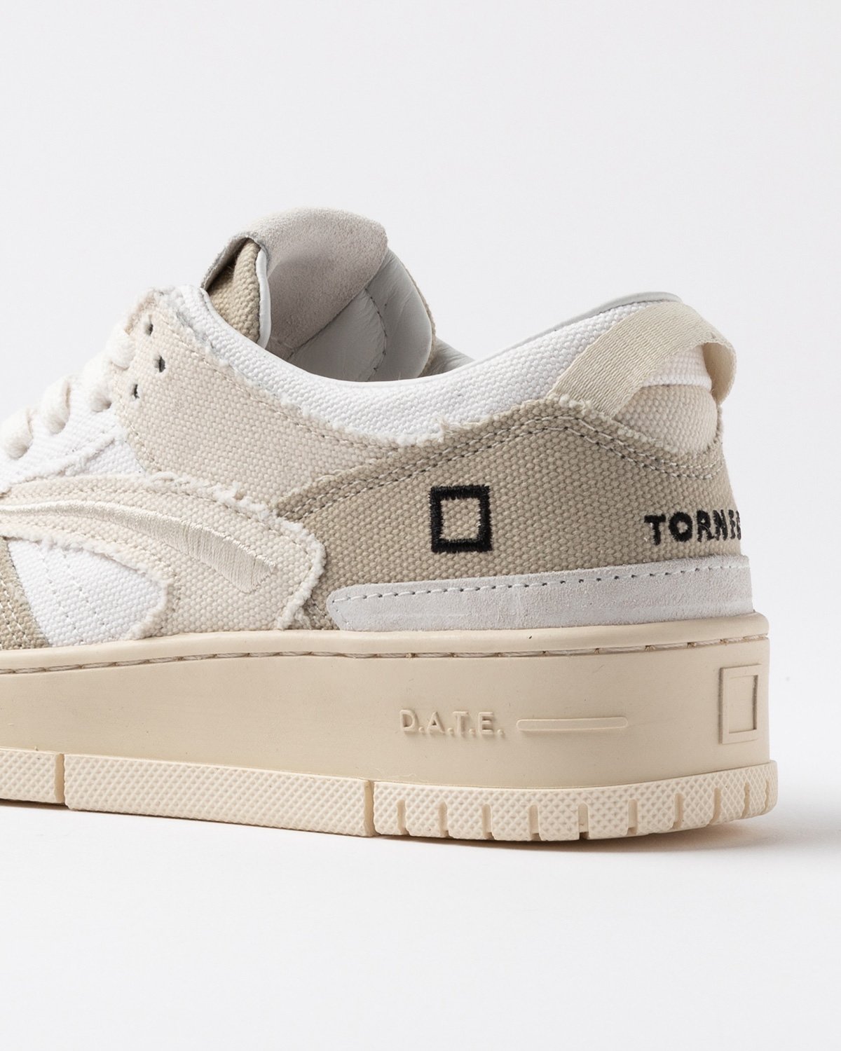 D.A.T.E.: TORNEO FRINGED NATURAL