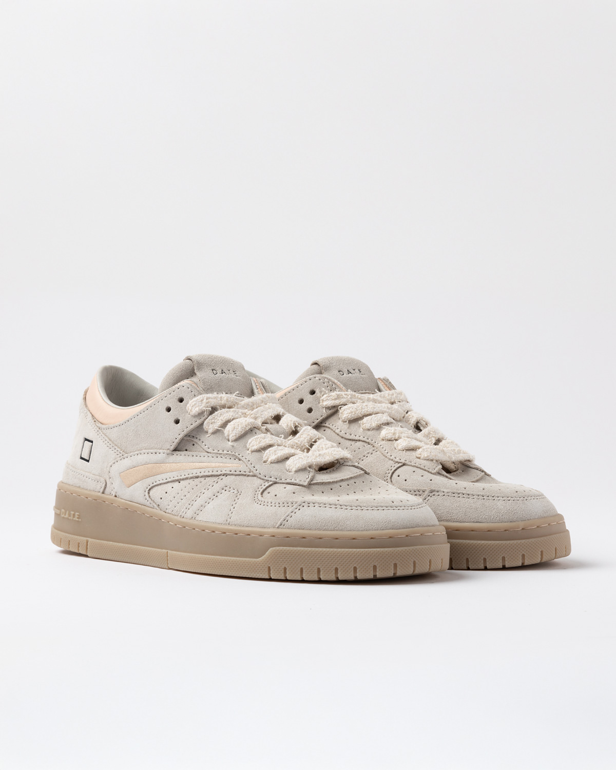 D.A.T.E.: TORNEO POP SUEDE WHITE
