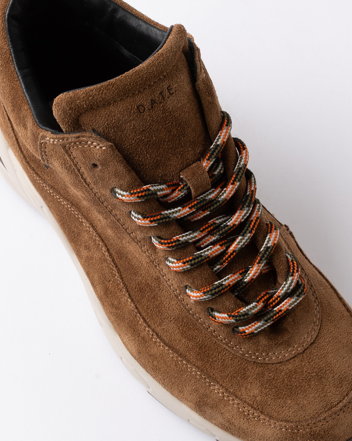 D.A.T.E.: ZENO SUEDE CUOIO