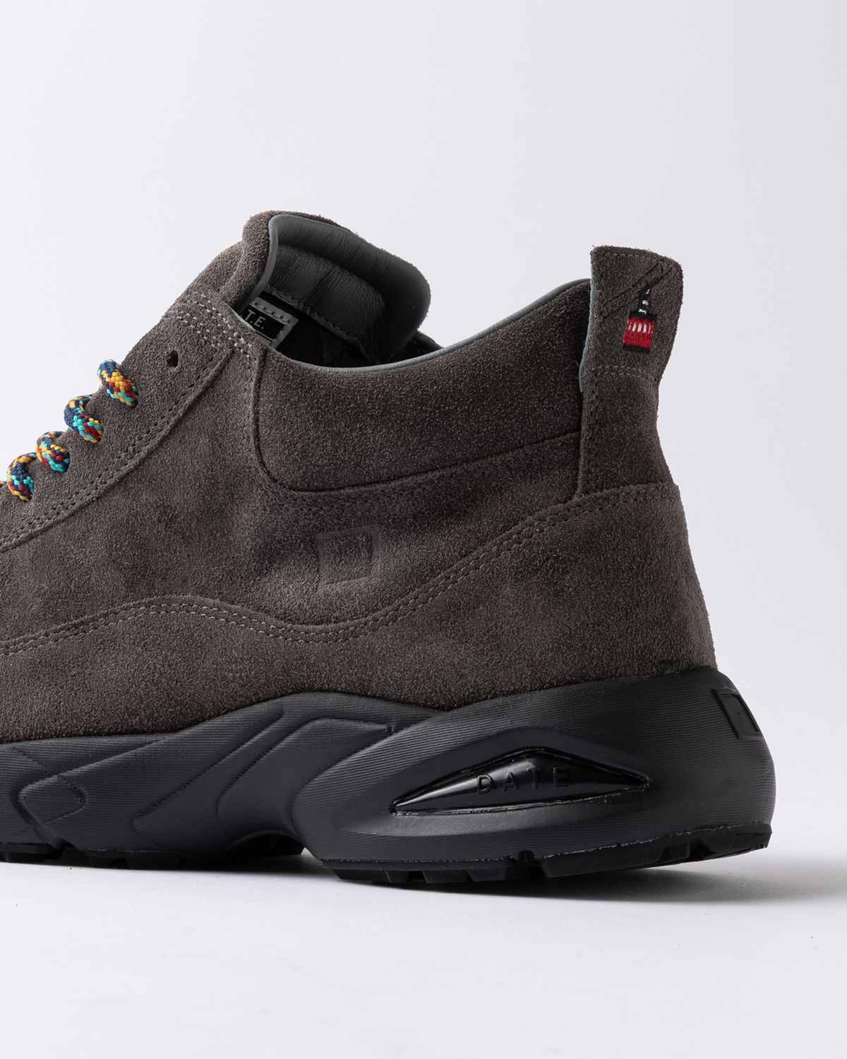 D.A.T.E.: ZENO SUEDE MUD