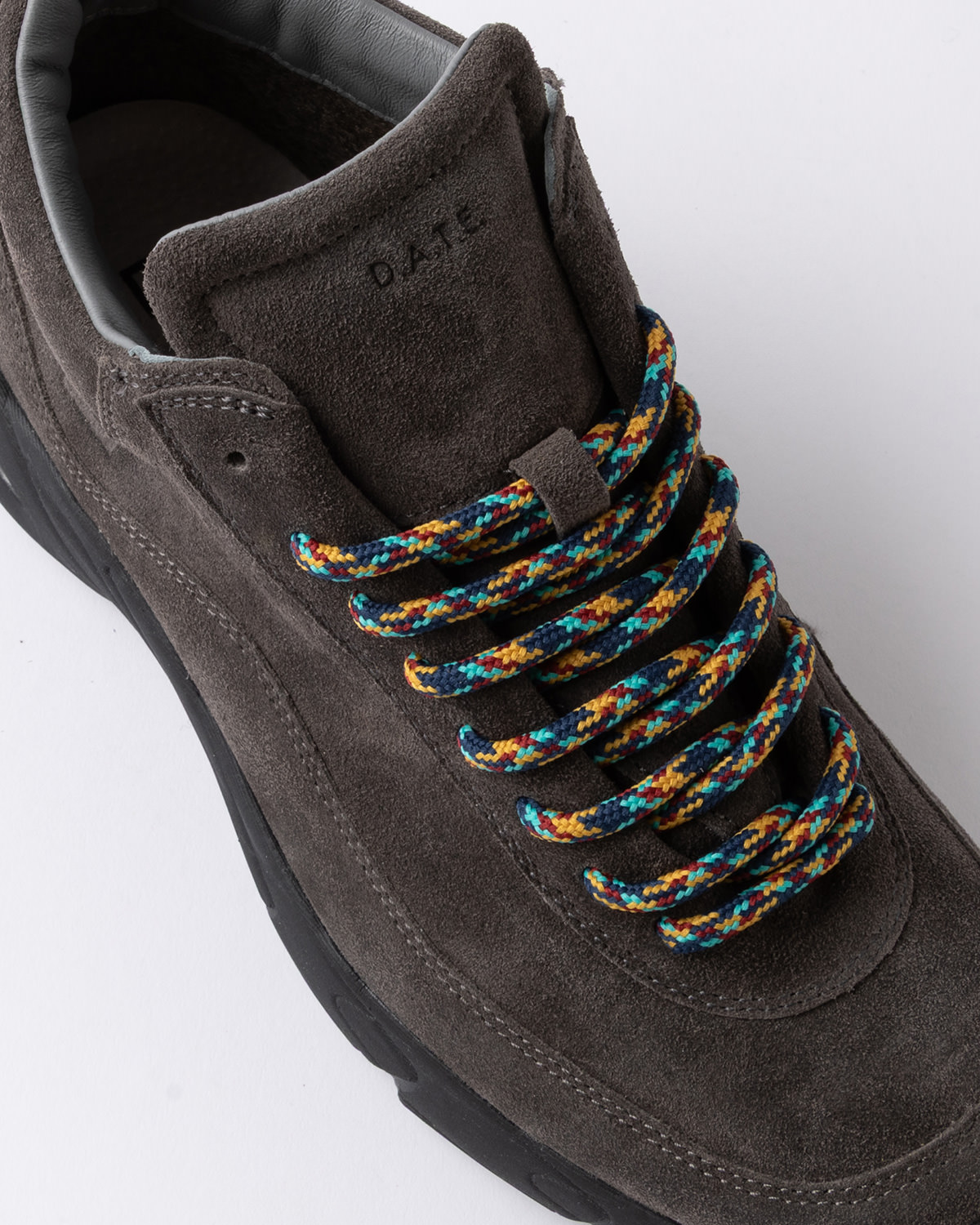 D.A.T.E.: ZENO SUEDE MUD